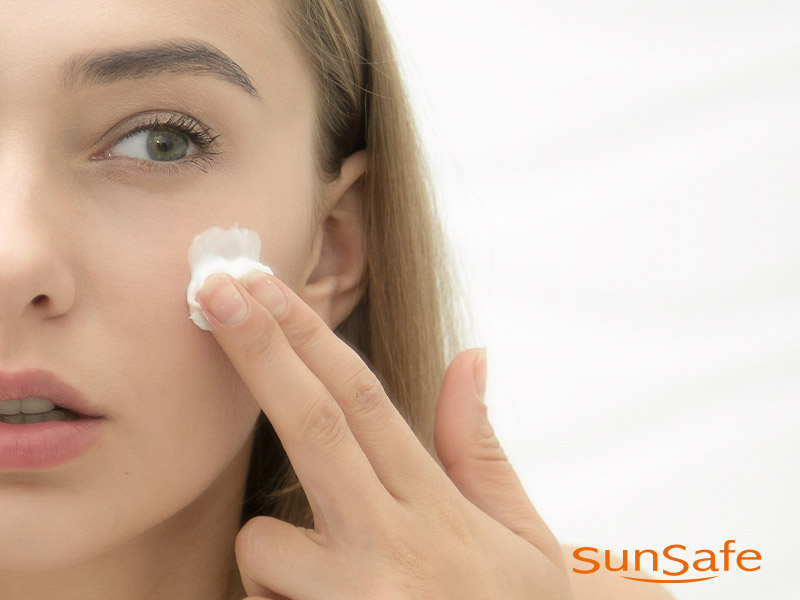 کرم ضد آفتاب سان سیف مقاوم در برابر آب و تعریق